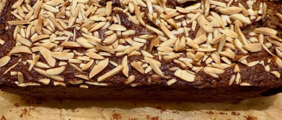 Low FODMAP Sint Bananenbrood (kruidig, voedzaam & glutenvrij)